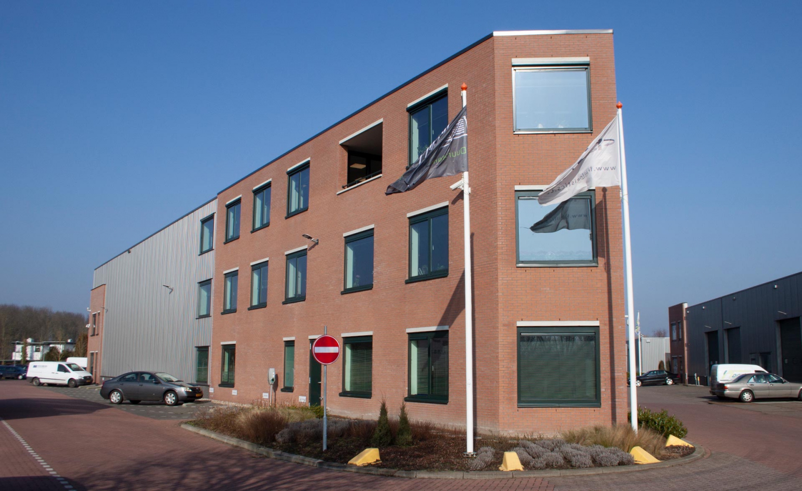 Multifunctioneel bedrijfsgebouw